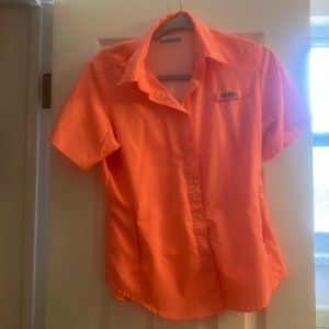 Columbia Women's Coral PFG Omni-Shade Button Down Shirt small